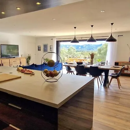 ヴィラ Moderne Avec Piscine 4 Etoiles *