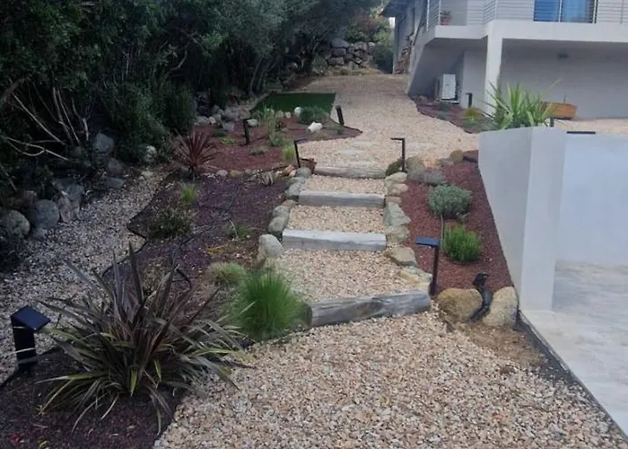 Moderne Avec Piscine 4 Etoiles Sotta