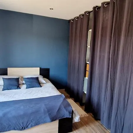 ヴィラ Moderne Avec Piscine 4 Etoiles *