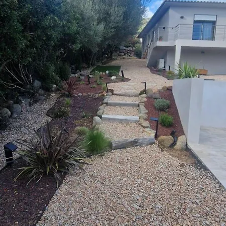 Moderne Avec Piscine 4 Etoiles Sotta