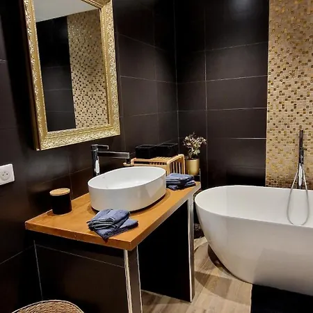 Moderne Avec Piscine 4 Etoiles