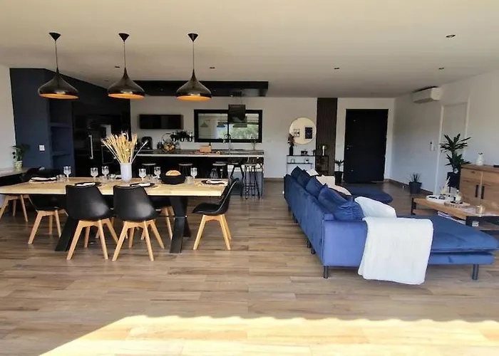Villa Moderne Avec Piscine 4 Etoiles *