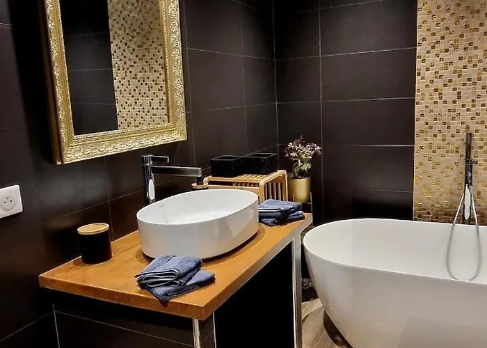 Moderne Avec Piscine 4 Etoiles